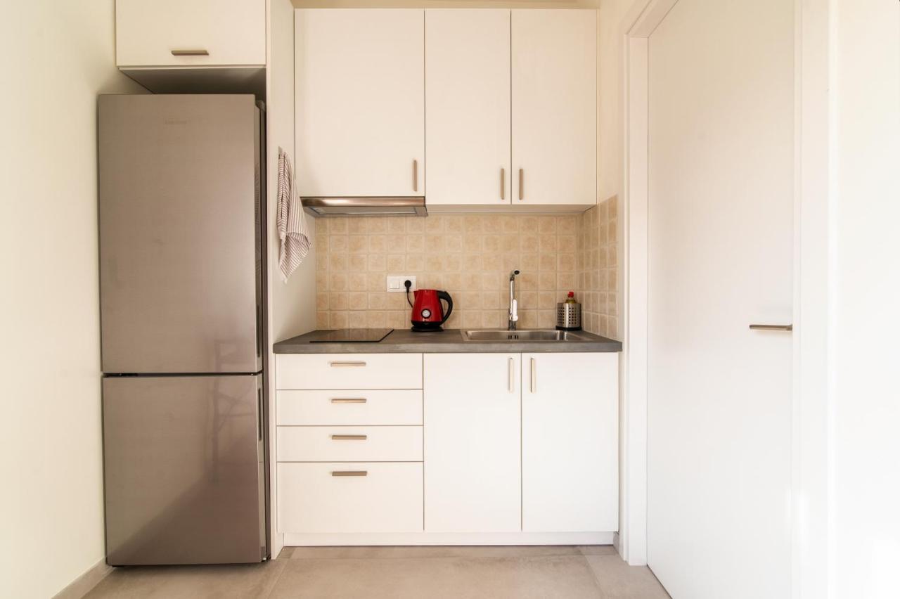 Cosy & Stylish 1-Bedroom Apartment In The Centre Atenas Exterior foto