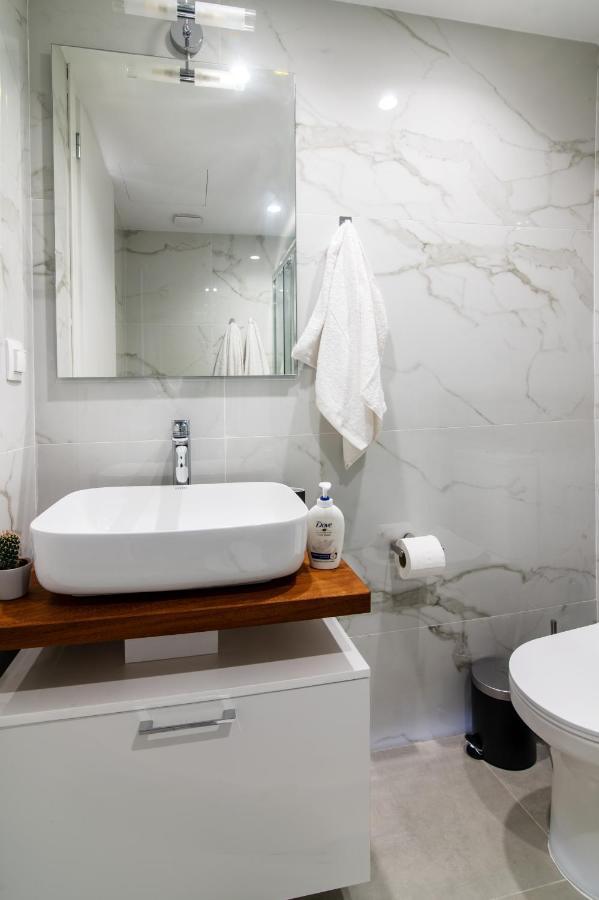 Cosy & Stylish 1-Bedroom Apartment In The Centre Atenas Exterior foto